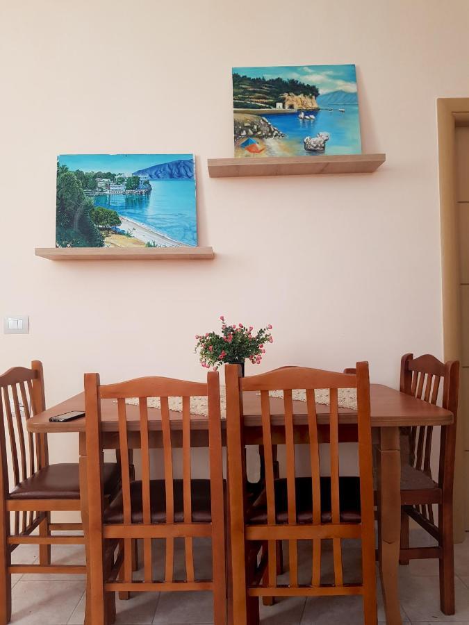 Vlorë Lisus Apartment מראה חיצוני תמונה