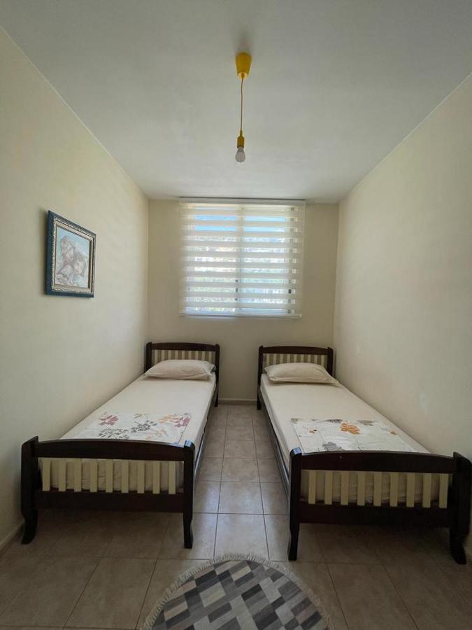 Vlorë Lisus Apartment מראה חיצוני תמונה